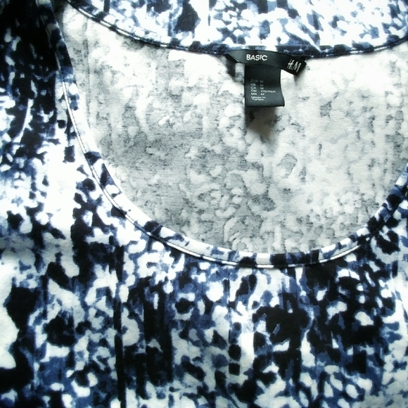 H&M Basic Abstract Bodycon Dress - Picture 4 of 5